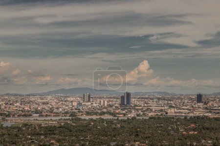 Photo for "City view of Bangkok afternoon creates energetic feeling to get ready for the day waiting ahead. " - Royalty Free Image