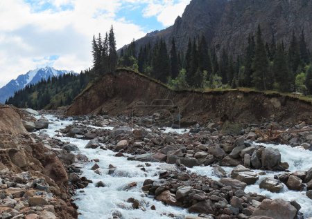 Téléchargez les photos : Fond naturel des montagnes, Kazakhstan - en image libre de droit