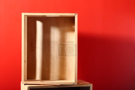 Foto de Caja en blanco madera de cerca - Imagen libre de derechos