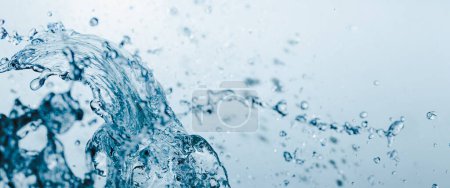 Téléchargez les photos : Éclaboussure d'eau. fond abstrait créatif - en image libre de droit
