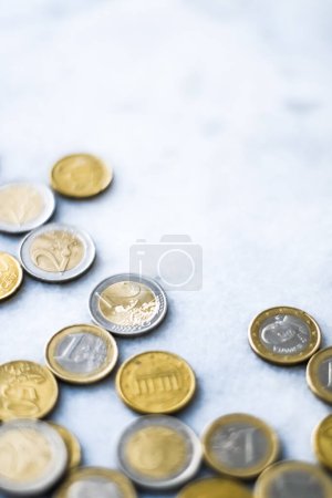Foto de Monedas en euros, moneda de la Unión Europea - Imagen libre de derechos