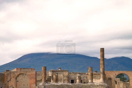 Téléchargez les photos : Ruines et vestiges de la ville de Pompéi Italie - en image libre de droit