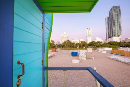 Téléchargez les photos : Miami Beach architecture au soleil - en image libre de droit