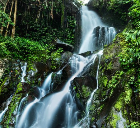 Foto de Vista sobre hermosa cascada Panamá, fondo concepto de naturaleza - Imagen libre de derechos