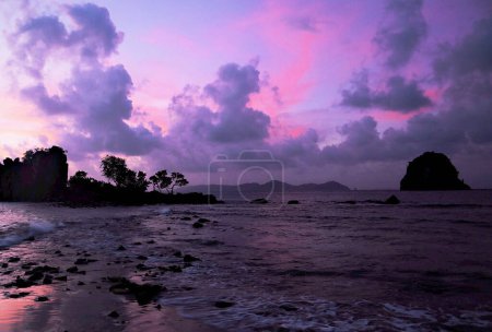 Téléchargez les photos : Vue sur la mer, Saint-Vincent-et-les Grenadines images - en image libre de droit