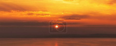 Téléchargez les photos : Paysage du littoral au coucher du soleil - en image libre de droit