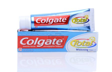 Téléchargez les photos : Colgate Total Toothpaste close-up view - en image libre de droit