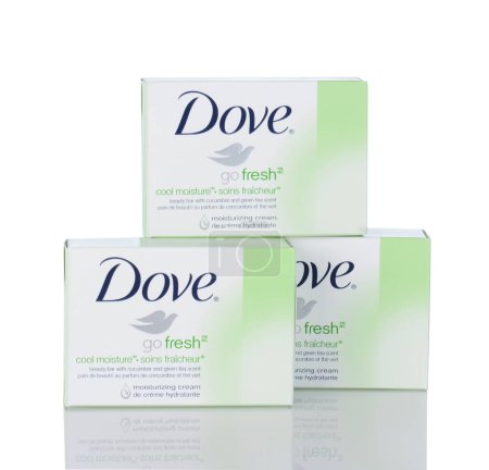 Téléchargez les photos : Dove Go Fresh Soap close-up view - en image libre de droit