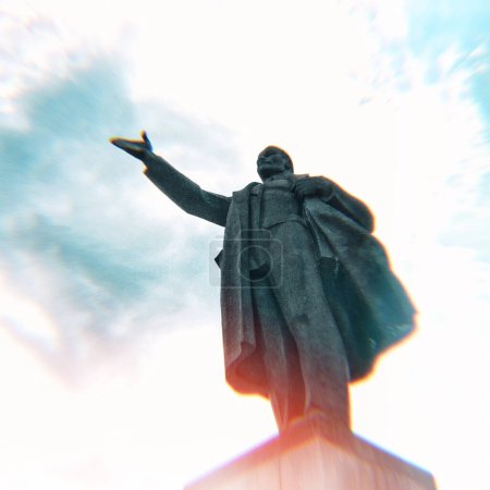 Foto de Statue of Vladimir Lenin in Russia - Imagen libre de derechos