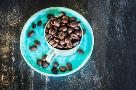 Téléchargez les photos : Grains de café torréfiés bruns - en image libre de droit
