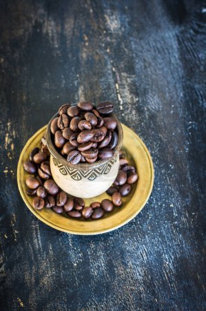 Téléchargez les photos : Grains de café cru, vue rapprochée - en image libre de droit
