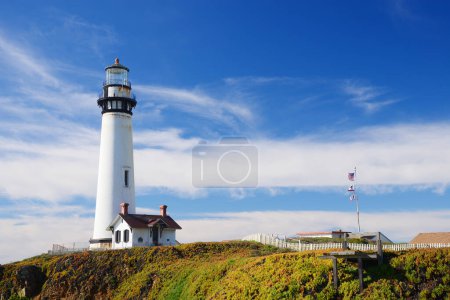 Téléchargez les photos : Paysage du phare de Pigeon Point, Californie, États-Unis. - en image libre de droit