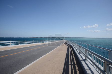 Foto de Puente marítimo de Miyakojima en Japón - Imagen libre de derechos