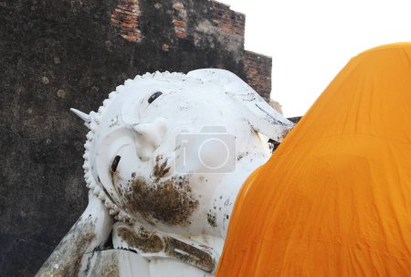 Photo for Reclining Buddha at Wat Yai Chaimongkol, Thailand - Royalty Free Image