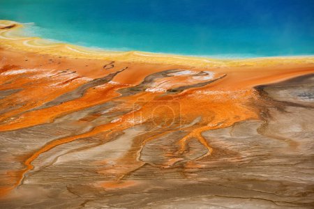 Téléchargez les photos : Grand paysage Prismatic Springs - en image libre de droit