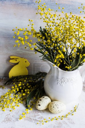 Téléchargez les photos : Décoration de table festive de Pâques - en image libre de droit