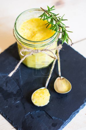 Téléchargez les photos : Confiture de citron frais sur fond, gros plan - en image libre de droit