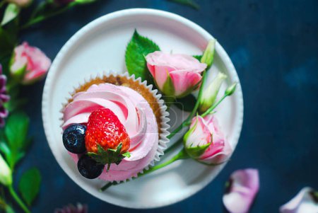 Téléchargez les photos : Plan rapproché de délicieux cupcake pour fond - en image libre de droit