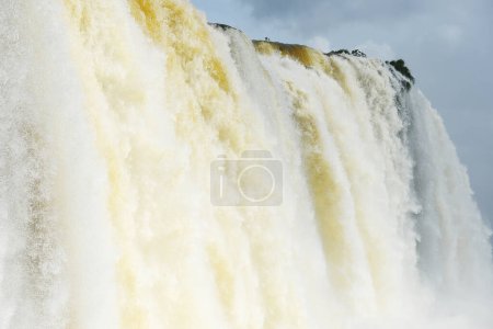 Foto de Vista de cerca del flujo de agua de Iguazú - Imagen libre de derechos