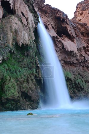 Téléchargez les photos : Belle vue sur la cascade de Havasu - en image libre de droit