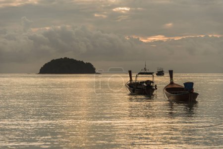 Foto de Barcos de pesca en el mar - Imagen libre de derechos