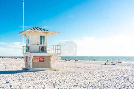 Foto de Clearwater beach, Florida, Estados Unidos - 17 de septiembre de 2019: Hermosa playa Clearwater con arena blanca en Florida, Estados Unidos - Imagen libre de derechos