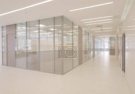 Foto de Edificio de oficinas común interior, fondo borroso - Imagen libre de derechos