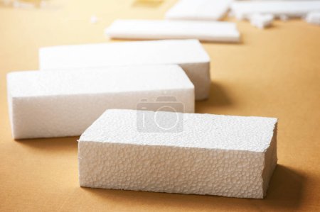 Foto de White polystyrene foam, material for packaging or craft applications - Imagen libre de derechos