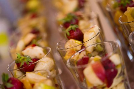 Téléchargez les photos : Salade de fruits, vue rapprochée - en image libre de droit