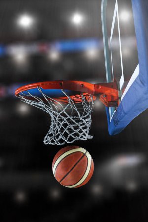 Téléchargez les photos : Ballon et filet de basket - en image libre de droit