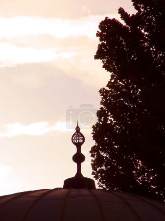 Téléchargez les photos : Belle tour de mosquée historique islam - en image libre de droit