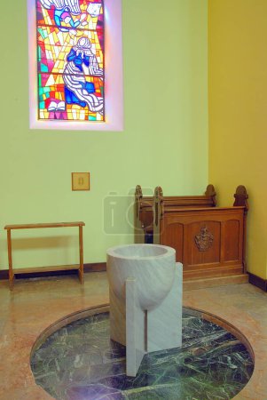 Foto de Interior de la hermosa iglesia histórica - Imagen libre de derechos