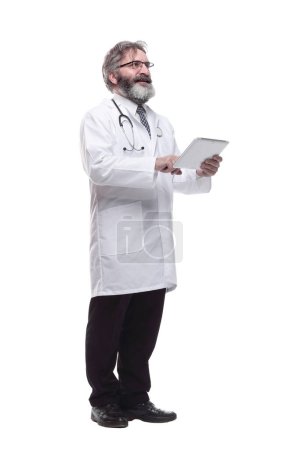 Foto de Médico terapeuta que señala el formulario en el portapapeles - Imagen libre de derechos
