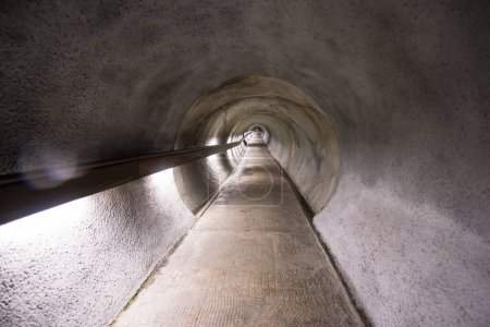 Foto de Túnel subterráneo para peatones - Imagen libre de derechos