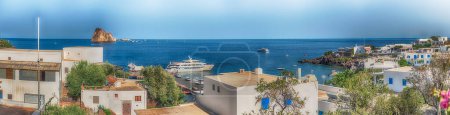 Téléchargez les photos : View over the beach of Panarea, Aeolian Islands, Italy - en image libre de droit