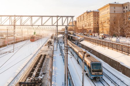 Foto de "MOSCÚ, RUSIA - 01 de enero de 2010. Vista superior de la estación de metro Studencheskaya del metro de Moscú antes de la renovación." - Imagen libre de derechos