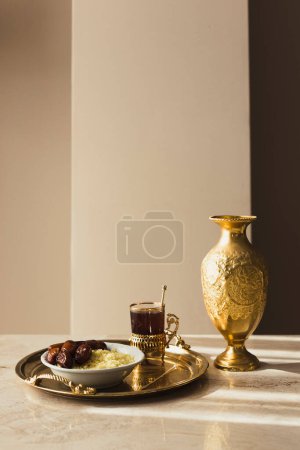 Foto de Concepto de Ramadán dorado vista - Imagen libre de derechos