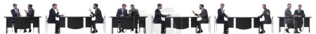 Téléchargez les photos : Collègues d'affaires discutant que la séance à la table - en image libre de droit