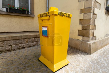 Téléchargez les photos : "Une boîte aux lettres au Luxembourg" - en image libre de droit