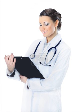 Téléchargez les photos : Femme médecin attrayante avec les résultats de l'étude. Isolé sur fond blanc
. - en image libre de droit