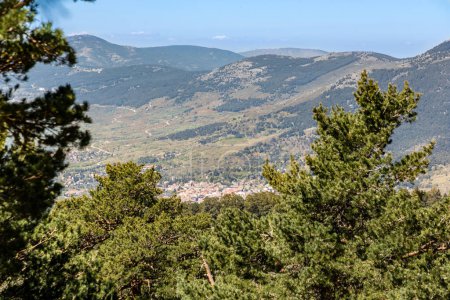 Photo for Hiking route starting from the Barranca car park in the Sierra de Guadarrama, Navacerrada, Madrid - Royalty Free Image