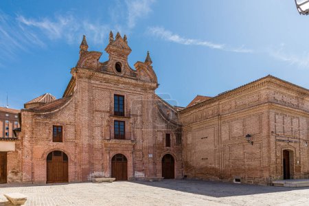 Foto de Calles y edificios del centro histórico de la ciudad de Talavera, provincia de Toledo, España. - Imagen libre de derechos