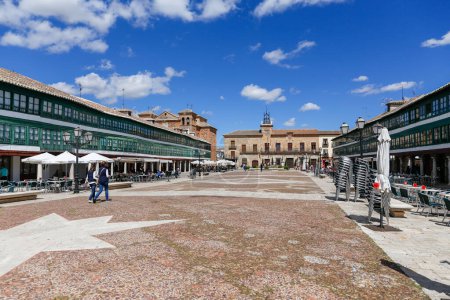 Téléchargez les photos : Place principale d'Almagro dans la province de Ciudad Real - en image libre de droit