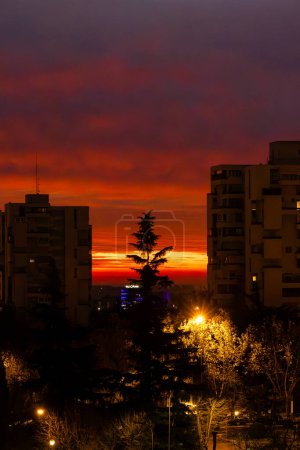 Foto de Sunrise from the Madrid neighborhood of Hortaleza - Imagen libre de derechos