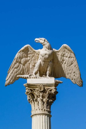 Eagle on a column, Wilanow