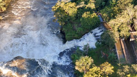 Foto de Cassilandia, Mato Grosso do Sul, Brasil - 04 20 2024: imagen aérea del punto turístico Salto Do Rio Apore en Cassilandia - Imagen libre de derechos