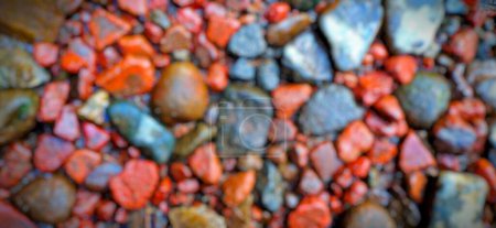 Téléchargez les photos : Fond abstrait d'une collection de petites pierres composées de différentes couleurs - en image libre de droit