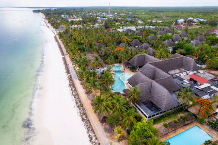 Foto de Zanzibar spectacular panorama beaches overlooking the ocean and a landscape full of palm trees - Imagen libre de derechos