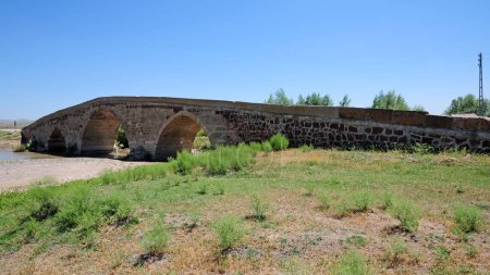 Téléchargez les photos : Pont historique Sekili - Yozgat - TURQUIE - en image libre de droit