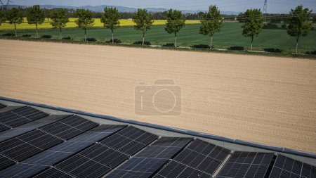Foto de Paneles solares en el techo - Imagen libre de derechos